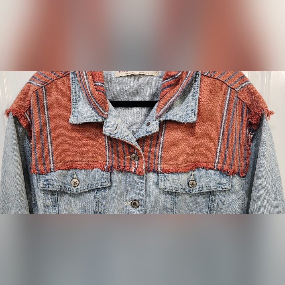 Free People Baja Mixed-Media Hooded Light Wash Denim Jacket Women's Size Small - Picture 3 of 8